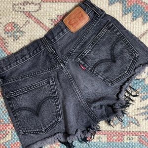 Levi’s 501 cutoff & distressed shorts